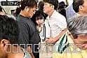 満員電車でチューブトップを揺らしながら周りの客を興奮させる爆乳女をしつこくポ口リさせ羞恥乳首開発 糸井瑠花 サンプル14