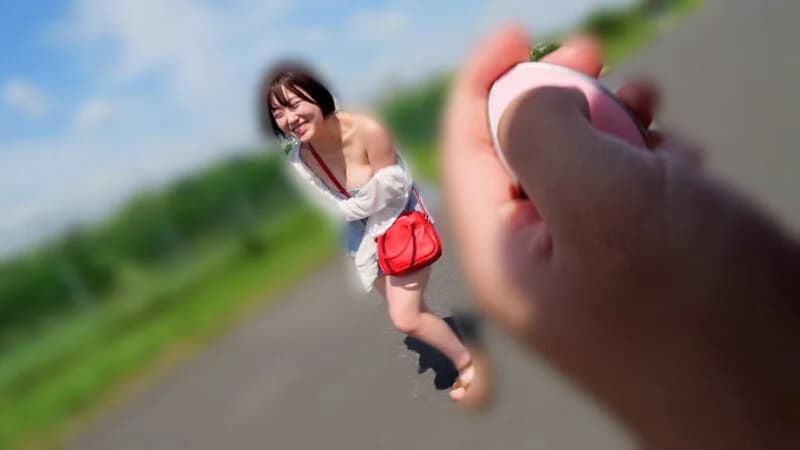 恥ずかしくってたまらない！とびっこおもらし野外散歩 2 小鈴みかん サンプル4
