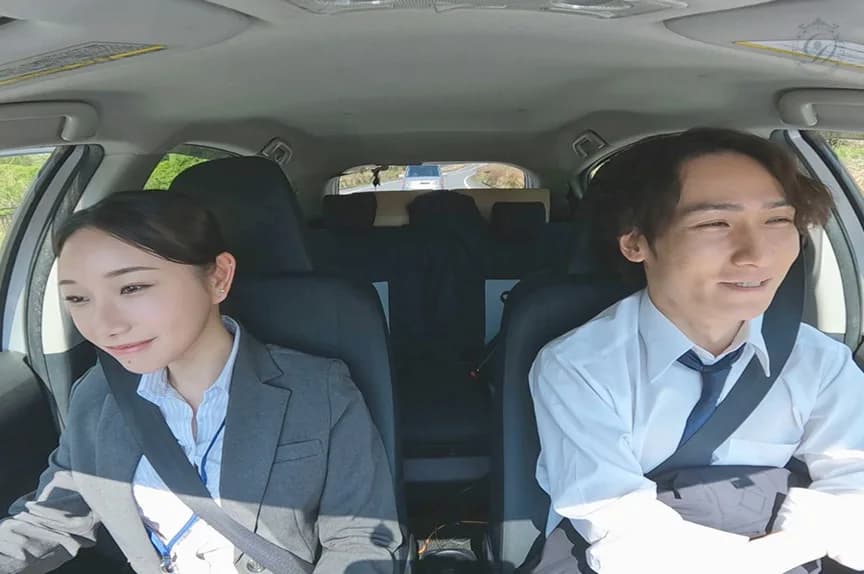 僕は、いつも、先輩と車出勤をしています。 三葉ちはる サンプル5