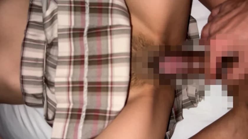 【本編顔出し】若いのに開けちゃったヘソピ痕がエロすぎる貧乳モデル体型のかんなちゃん。小ぶりながらも濃いピンク色に勃起した乳首と膣圧に耐えられず子種大解放しちゃいました… サンプル5
