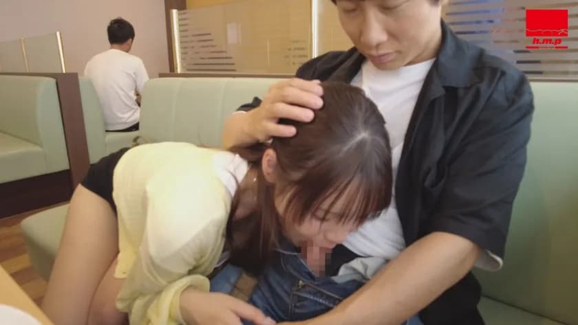 勃起乳首でノーブラ露出デート 佐藤愛瑠 サンプル17