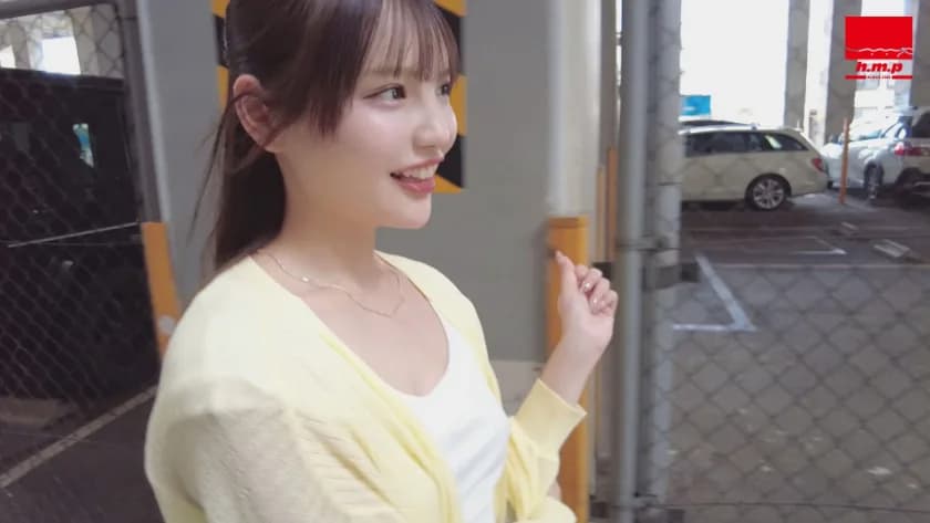 勃起乳首でノーブラ露出デート 佐藤愛瑠 サンプル3