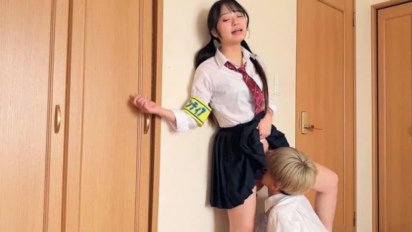 ゴミ拾う手の先輝く僕等の未来 ボランティア活動に勤しむ心の綺麗な女の子4名 サンプル15