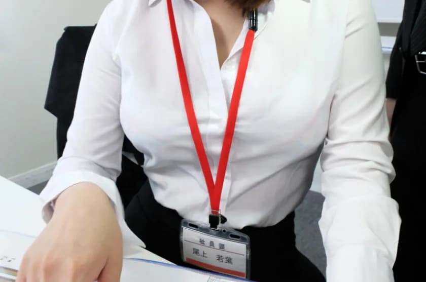 女上司のお尻が大変素晴らしかったため、社内でお中出しさせていただきました。 サンプル11