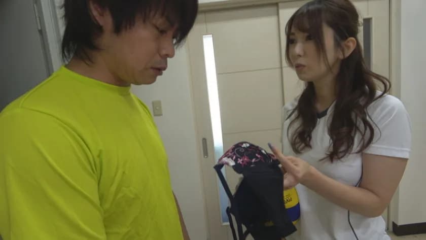 セクハラママさんバレー！ 13 ハイレグブルマ姿の人妻9人が挑む過酷なエロトレーニング 特別編集 サンプル4