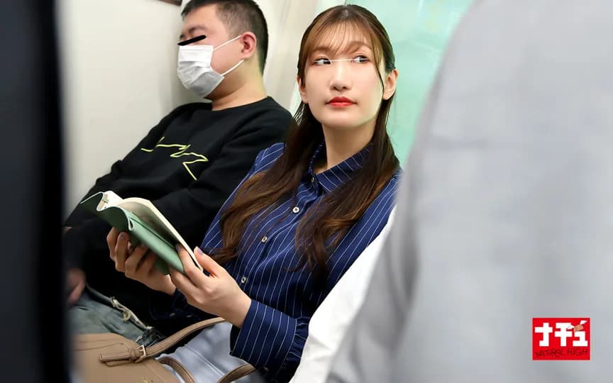 パンスト穴あけ指入れで感じまくる美脚女6 人妻スケベOL サンプル1