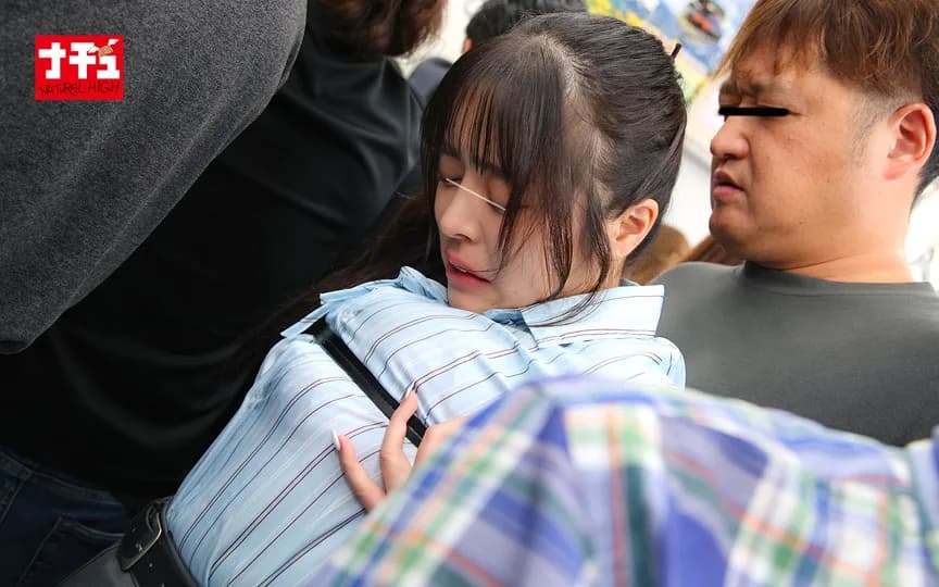 乳首開発電車10 高感度Iカップ娘 サンプル1