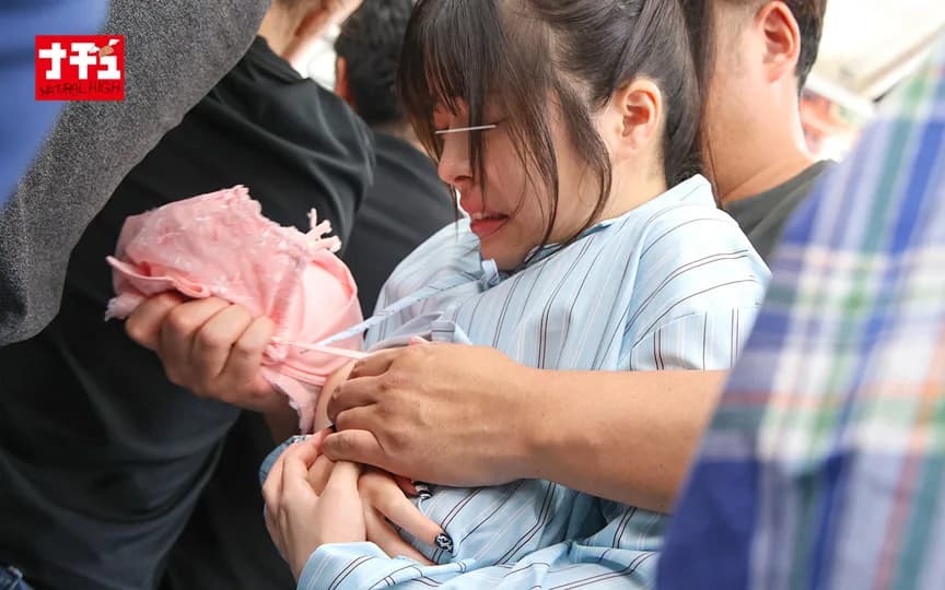 乳首開発電車10 高感度Iカップ娘 サンプル2