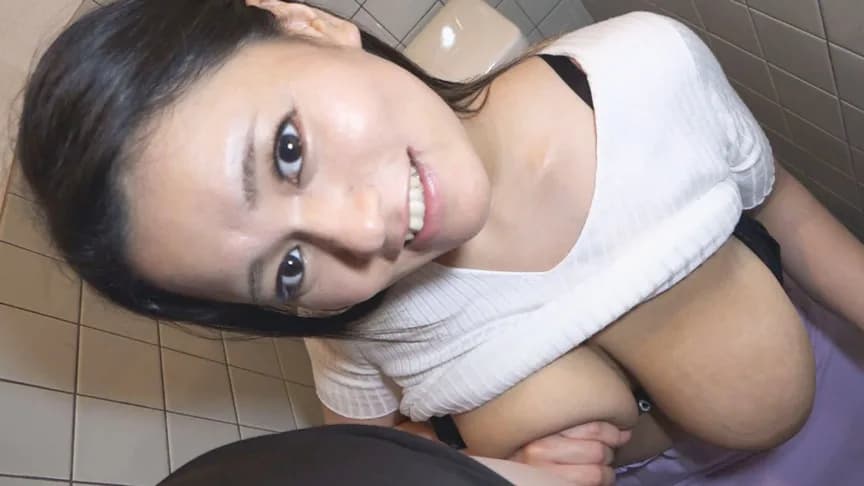 OL専門店のカリスマ爆乳I－cup風俗嬢MOMONA サンプル5
