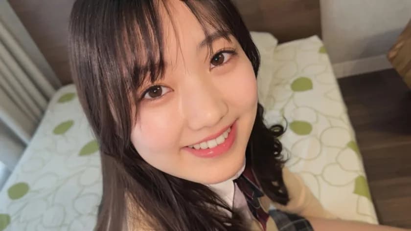 街中ミニスカ観察 パンティワカメちゃん状態の2名 YちゃんとAちゃん サンプル3