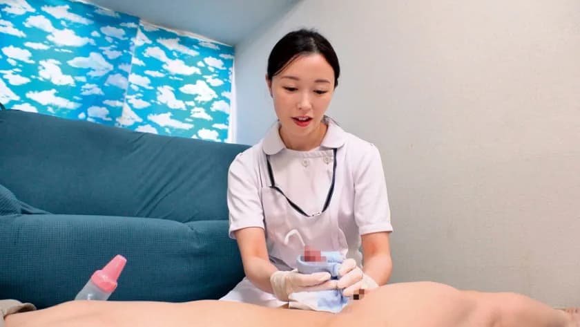 ガチ白衣の天使のようなナースさん！！「超敏感な童貞君の陰部洗浄してくれませんか！？」洗浄されるだけでフル勃起&大暴発しちゃう童貞チ○ポにカワイイ看護師さんがエチエチム… サンプル5